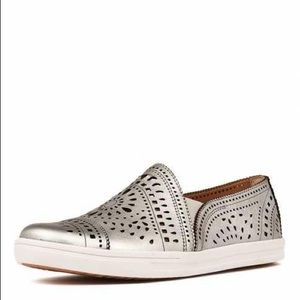 Earth Tangelo SlipOn Silver Metallic Leather Flats